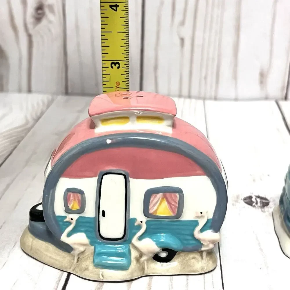 Ceramic Retro Camper RV Trailer Salt and Pepper Shakers Set Flamingos